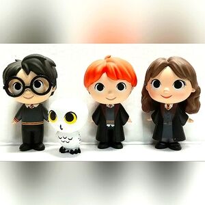 Funko Harry Potter Mystery Minis Series Harry,   Hedwig, Ron, and Hermione LOT